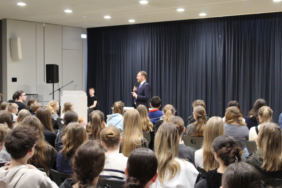 Praxis trifft Schule - Der Ministerpräsident